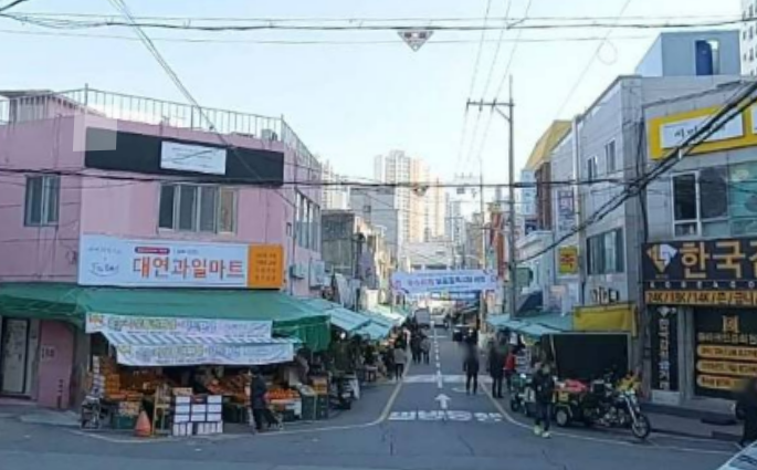 부산 남구 대연동 대연동 못골시장 주변 소형평수 약 12평 저렴한 권리금 월세 매물번호 11125 사진 1