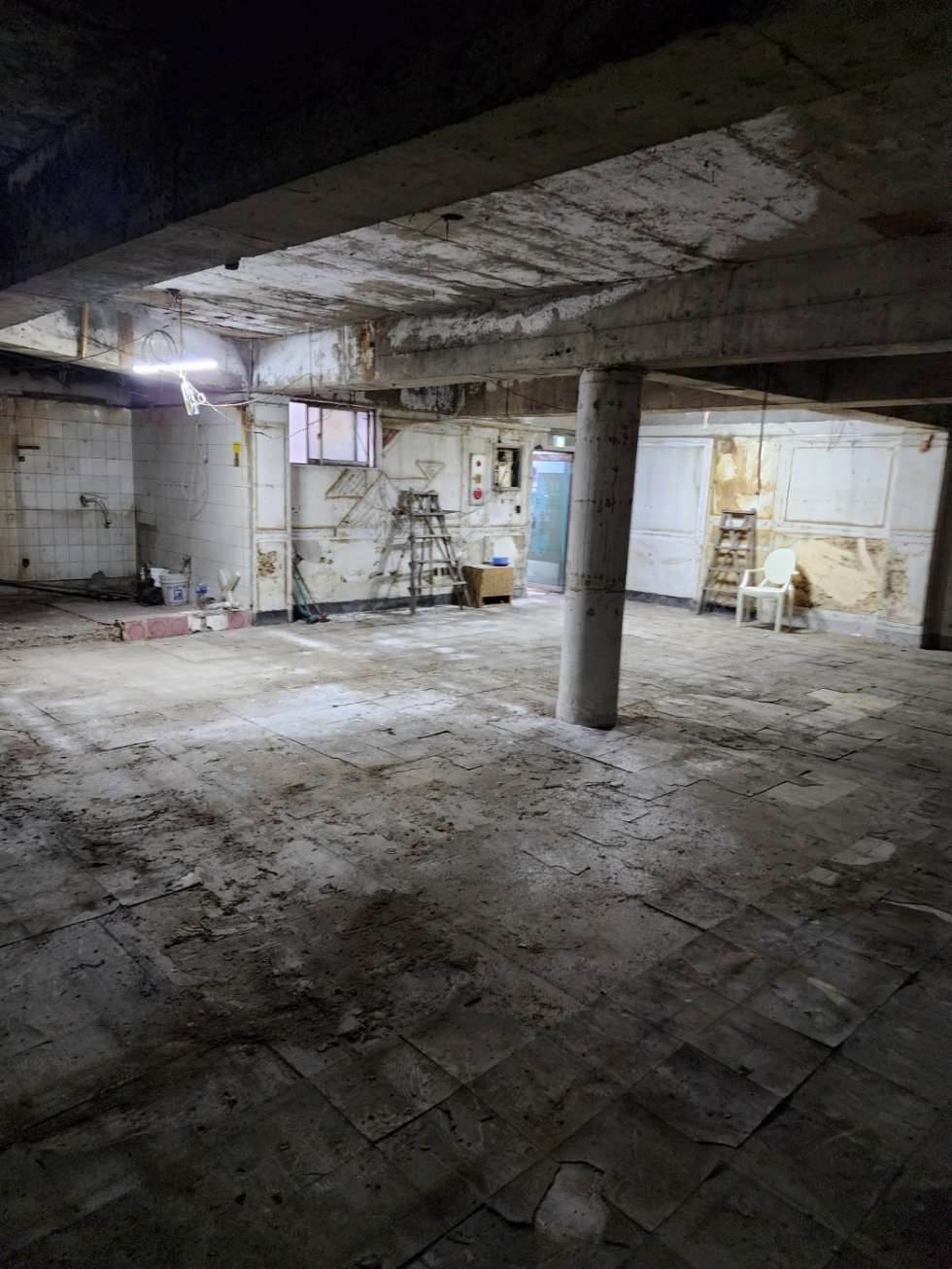 부산 사상구 주례동 냉정역 바로앞 지하층 넓은 평수 월세 매물번호 11298 사진 6