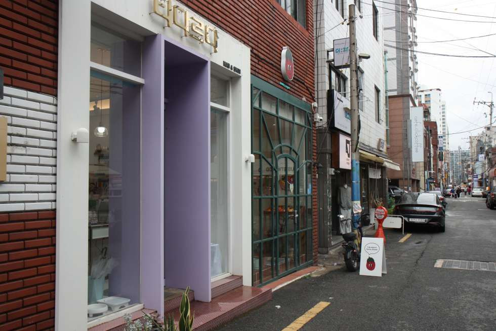 부산 부산진구 전포동 전포사잇길 2층 포차 하기 좋은 상가 옥상, 옥탑방 사용가능 월세 매물번호 11312 사진 1