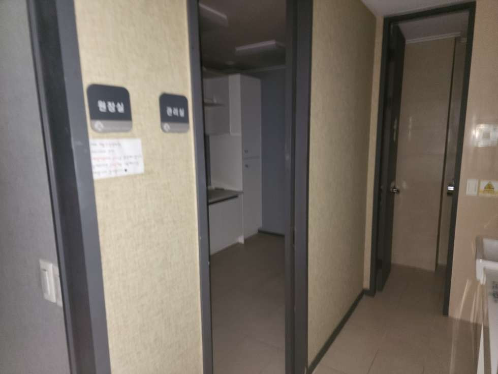 부산 부산진구 부전동 롯데 백화점 뒤편 메인거리 2층 3층 상가 임대 월세 매물번호 11958 사진 4