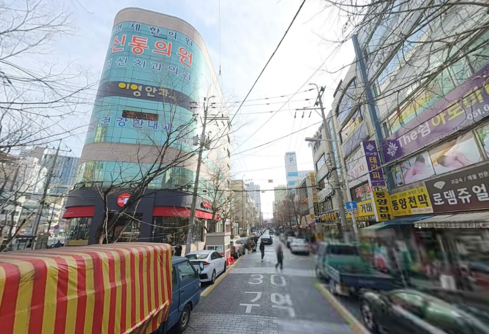 부산 동구 범일동 범일역 인근 사무실 임대. 시장상권 형성으로 유동인구 많음 월세 매물번호 12024 사진 1