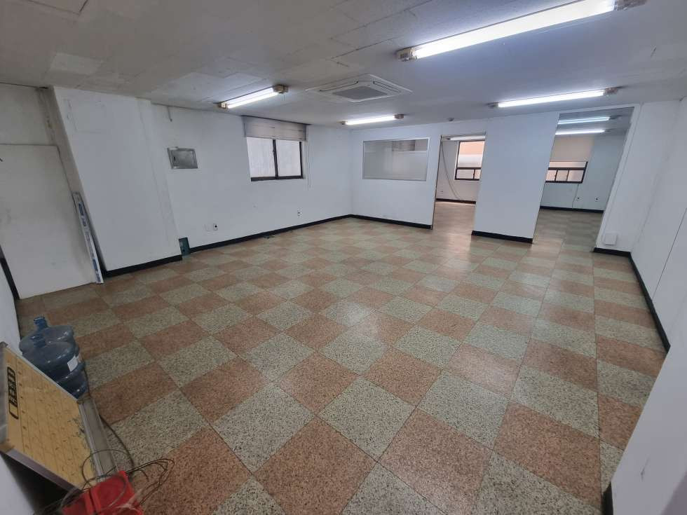 부산 동구 초량동 부산역 인근, 사무실 밀집 지역. 사진有 엘베o 룸2개 공간분리 월세 매물번호 12068 사진 1