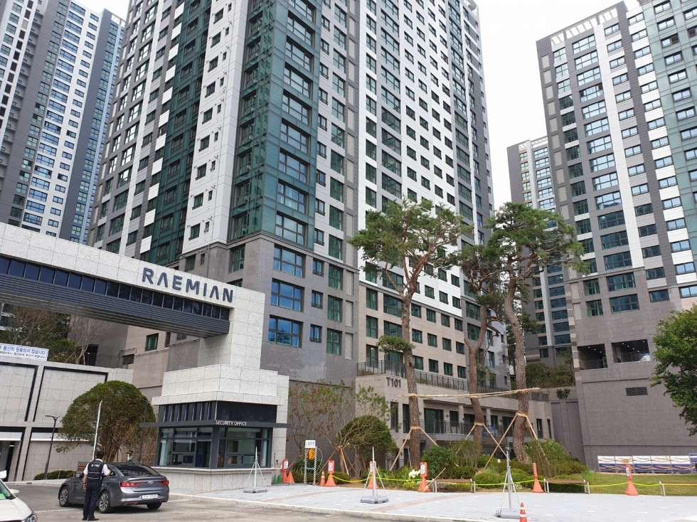 부산 부산진구 연지동 연지래미안 앞 무권리 19평 상가 임대 월세 매물번호 12458 사진 1