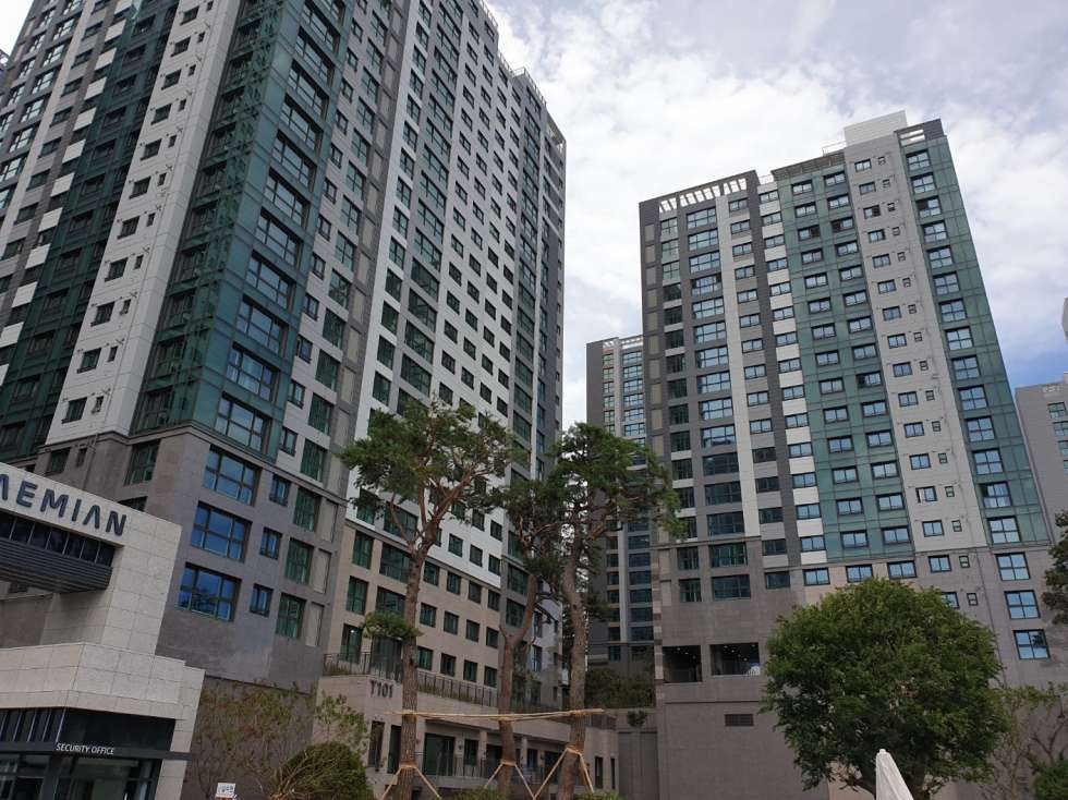 부산 부산진구 연지동 대단지 앞 음식점으로 영업하기 좋은 상가 임대 매물 월세 매물번호 12460 사진 1