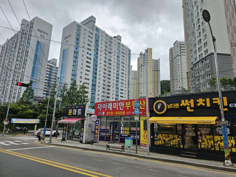 부산 부산진구 초읍동 초읍동 아파트 밀집지역 3층 상가임대 월세 매물번호 12562 사진 1