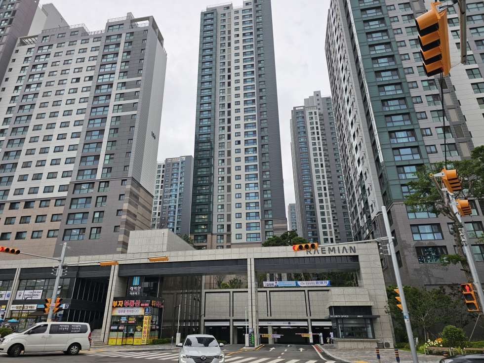 부산 부산진구 연지동 연지래미안 인근 전면좋은 신축건물 2층 상가임대 월세 매물번호 12568 사진 1