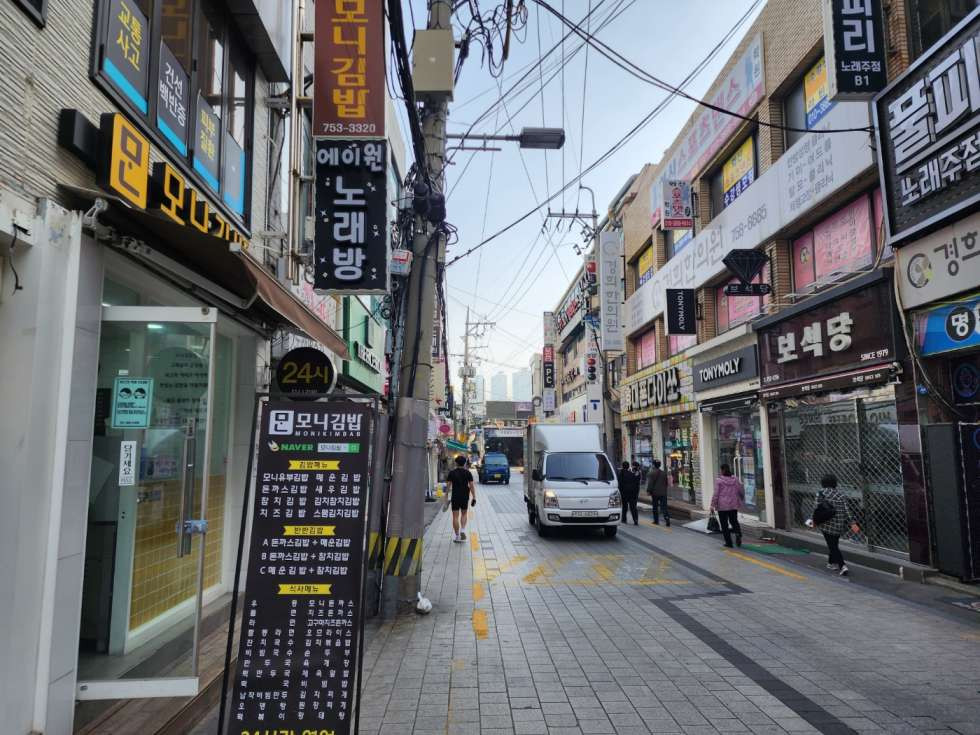 부산 수영구 수영동 수영팔도시장 메인도로 1층 14평 상가임대 월세 매물번호 11646 사진 1