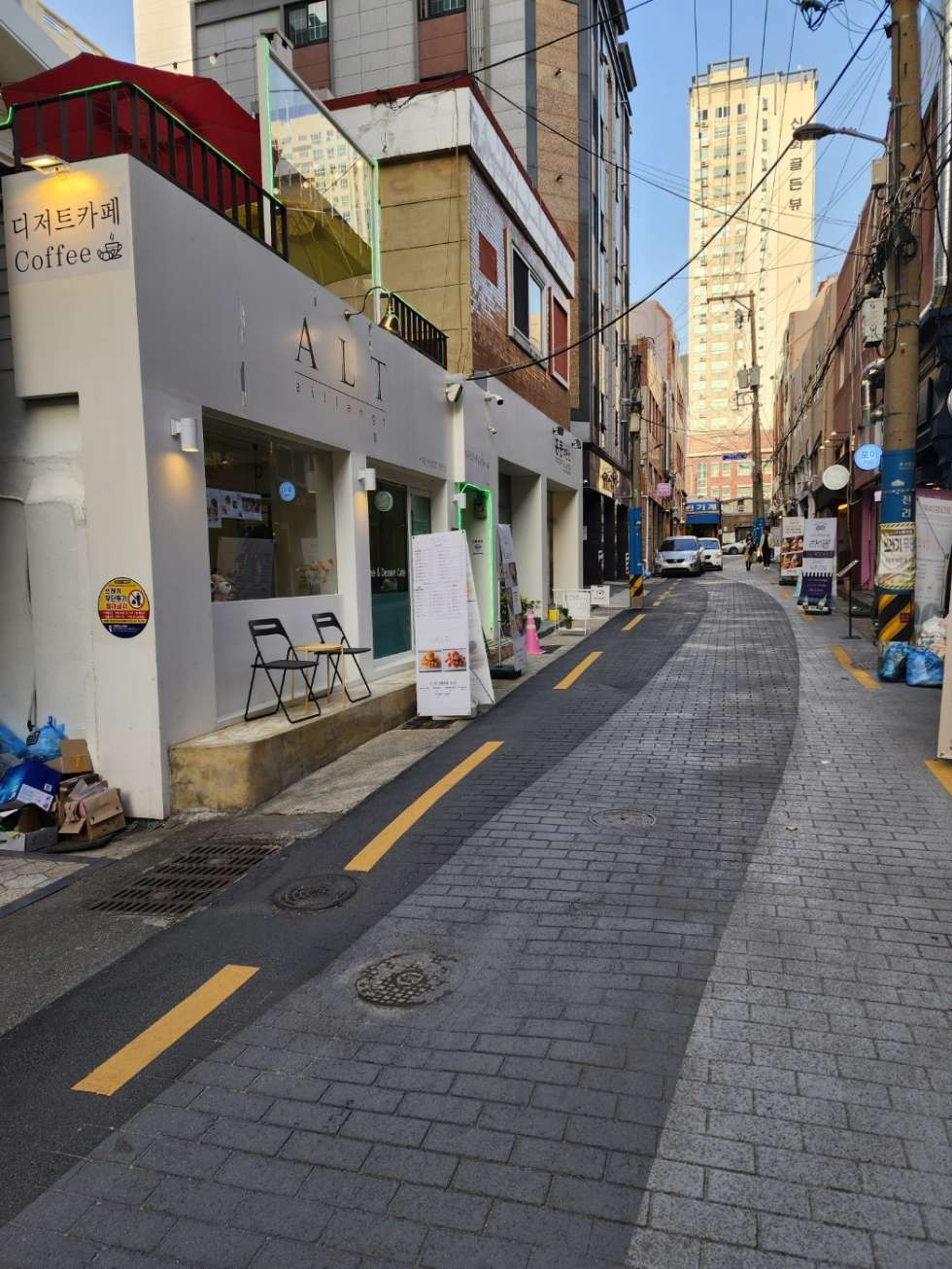 부산 부산진구 전포동 전리단길 이쁜 매장 1층 카페 디저트 공방 음식점 추천 상가 임대 월세 매물번호 11375 사진 1