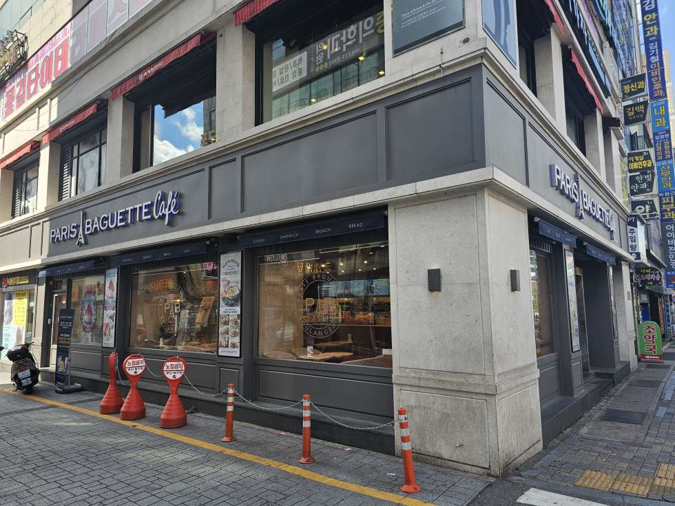 부산 북구 덕천동 덕천 젊음의거리 유동인구 폭발하는 곳 1층 약 10평 추천자리!! 월세 매물번호 12894 사진 1
