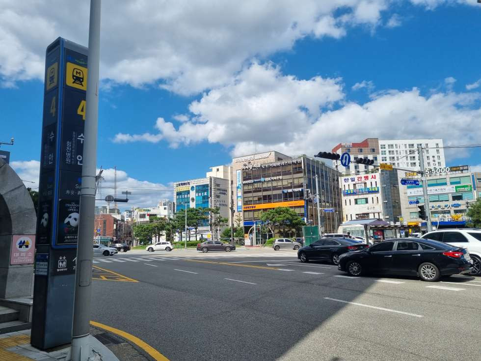 부산 동래구 수안동 수안역 역세권, 전면 넓은 대로변 코너 광고효과 좋은 자리 월세 매물번호 13084 사진 1