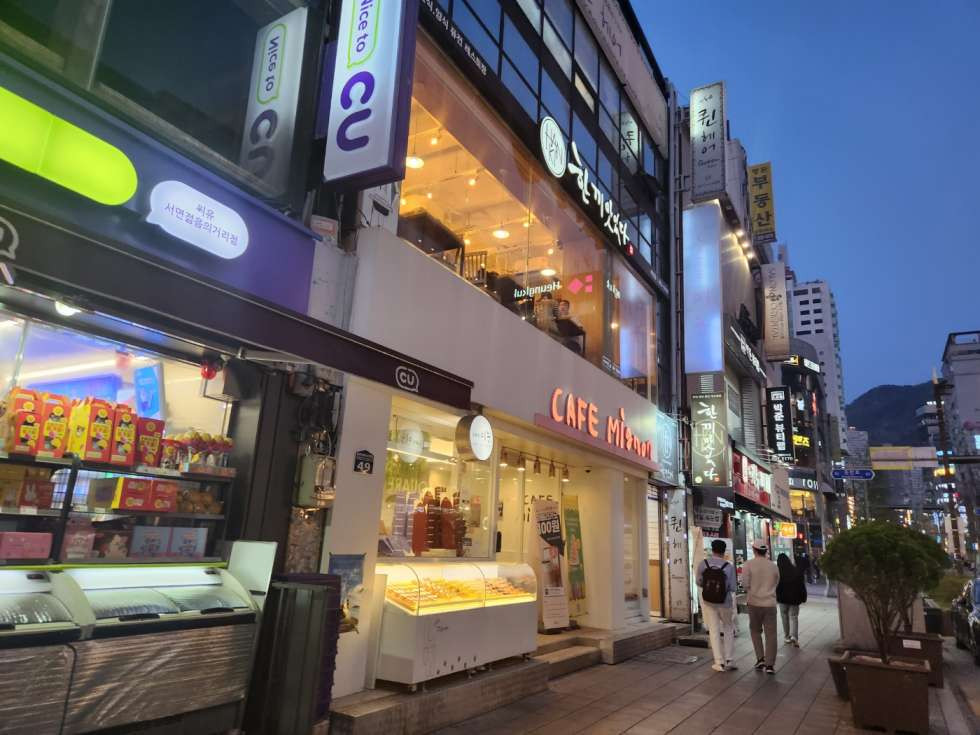 부산 부산진구 부전동 서면 2번가 메인상권 중심 1층 약 20평 월세 매물번호 12974 사진 2