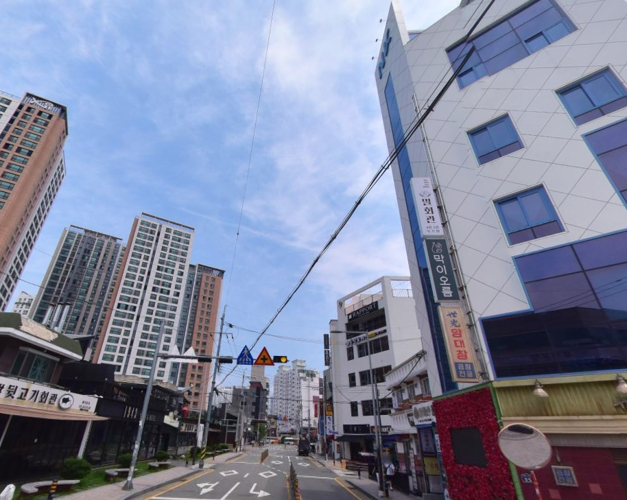 부산 동래구 명륜동 동래 술 상권 메인 통 건물 18평 커피 디저트 추천 상가 임대 월세 매물번호 13136 사진 1