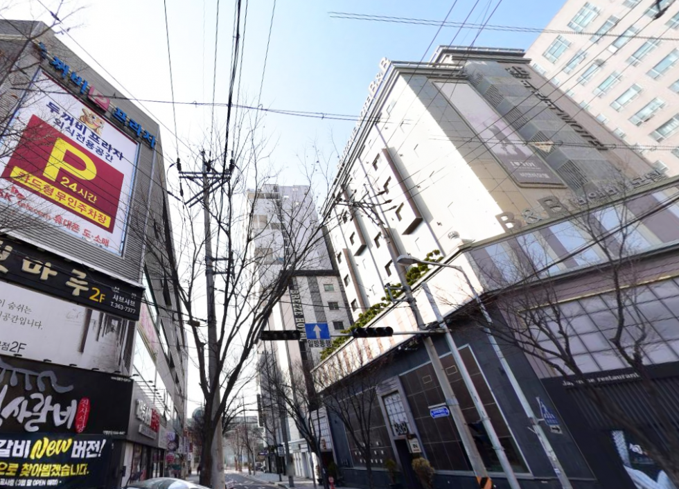 부산 북구 화명동 화명 술상권 유동인구 많은 1층 37평 + 테라스 넓은평수 술집 식당 추천 상가 임대 월세 매물번호 13231 사진 1