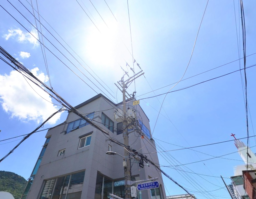 부산 부산진구 전포동 전포 사잇길 1층 15평 + 테라스 7평 카페 디저트 브런치 추천 상가 임대 (급매) 월세 매물번호 13431 사진 1