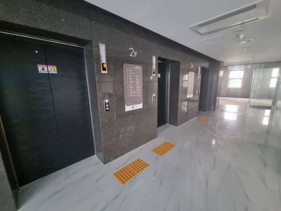 부산 금정구 장전동 장전레미안 인근 신축 메디컬 빌딩!! 전용 55평, 내부 깔끔! 2층 46평 있음. 동시 사용가능(한 개층 단독사용임) 월세 매물번호 13435 사진 4