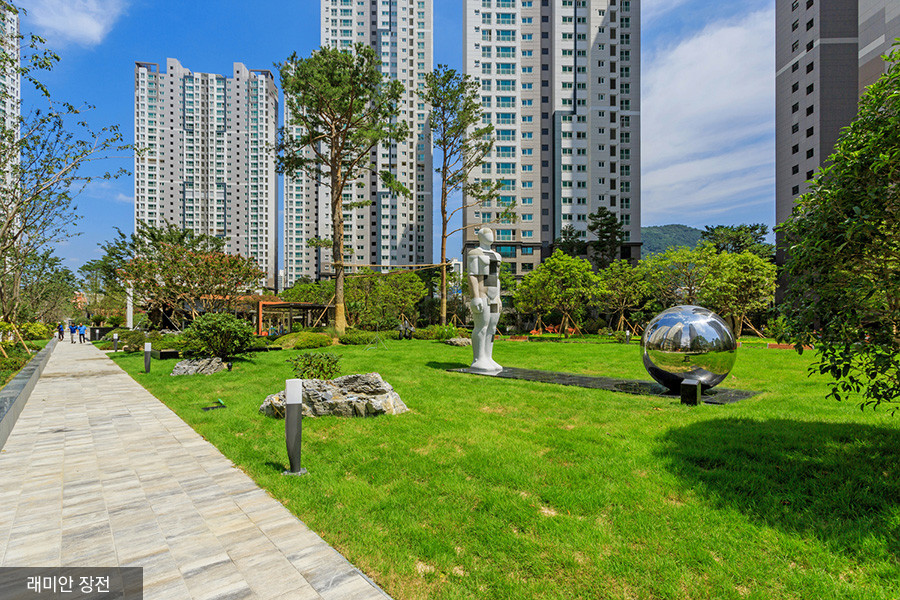 부산 금정구 장전동 레미안장전, 온천천 근처 신축급 상가건물. 현 메디컬 다수 입점! 전용 53평! 병의원 자리 추천! 월세 매물번호 13506 사진 1