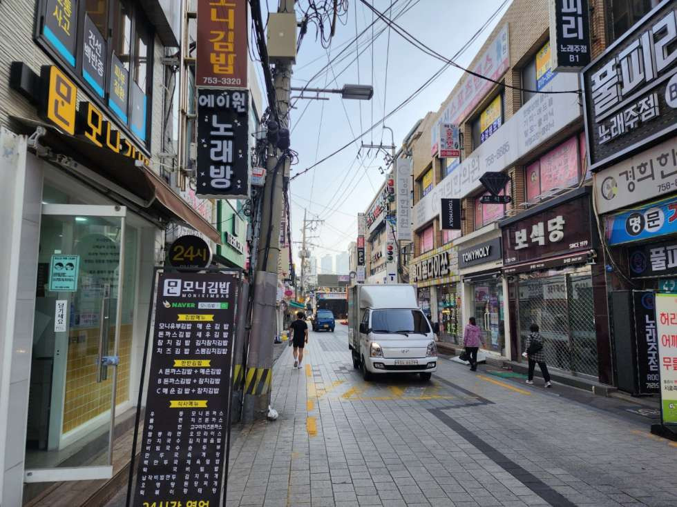 부산 수영구 수영동 수영 팔도시장 초입 대박 위치 1층 26평 다용도 추천 상가 임대 월세 매물번호 11634 사진 1