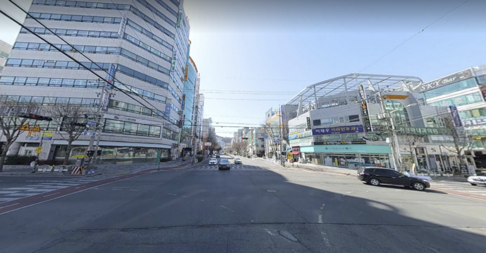 경남 김해시 내동 내외동 대로변 코너 최고요지자리에 위치한 1층 18평 음식점하기 좋은자리 월세 매물번호 13899 사진 1