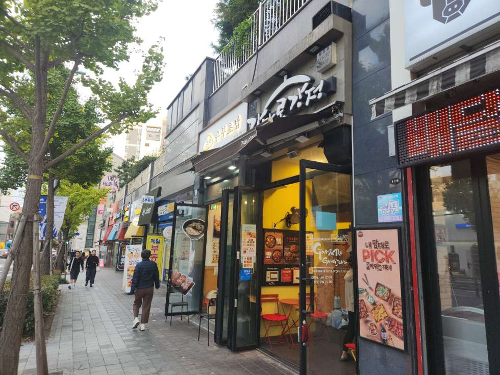 부산 수영구 광안동 광안비치올리브씨동 광안리 핫플레이스 상권 유동인구 많은 1층 상가 21평 월세 매물번호 13554 사진 1