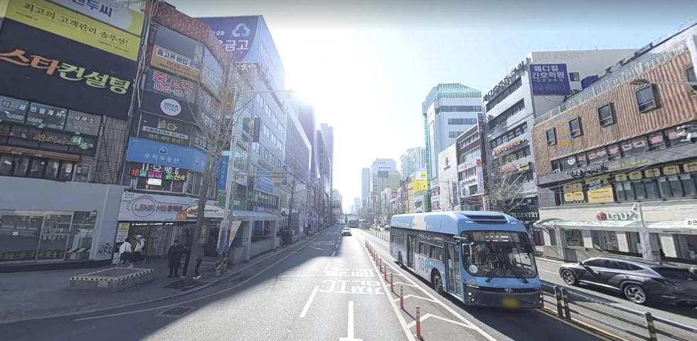 부산 부산진구 부전동 주건축물제1동 무권리 서면 대로변 오피스상가건물 학원/사무실 자리 2층 전용 60평 월세 매물번호 14007 사진 1
