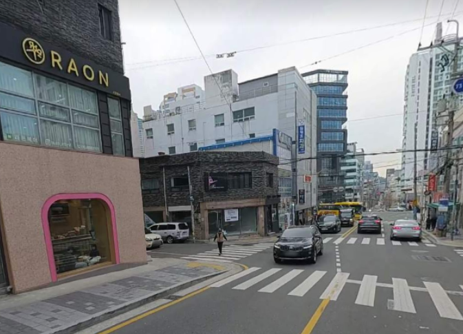 부산 부산진구 전포동 전포사잇길 역세권 도로변 지하1층 16평 뷰티샵/사무실 추천 월세 매물번호 14018 사진 1