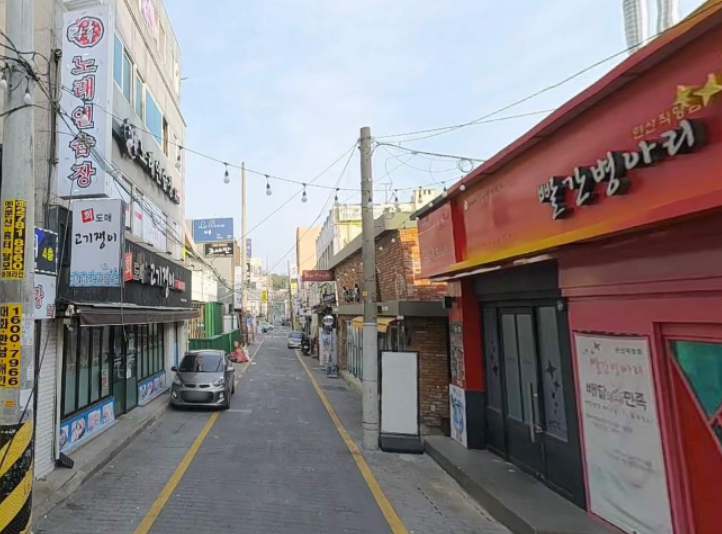 부산 연제구 연산동 연산동 한창정보타운 인근 3층 60평 엘레베이터 있는 건물 월세 매물번호 14060 사진 1