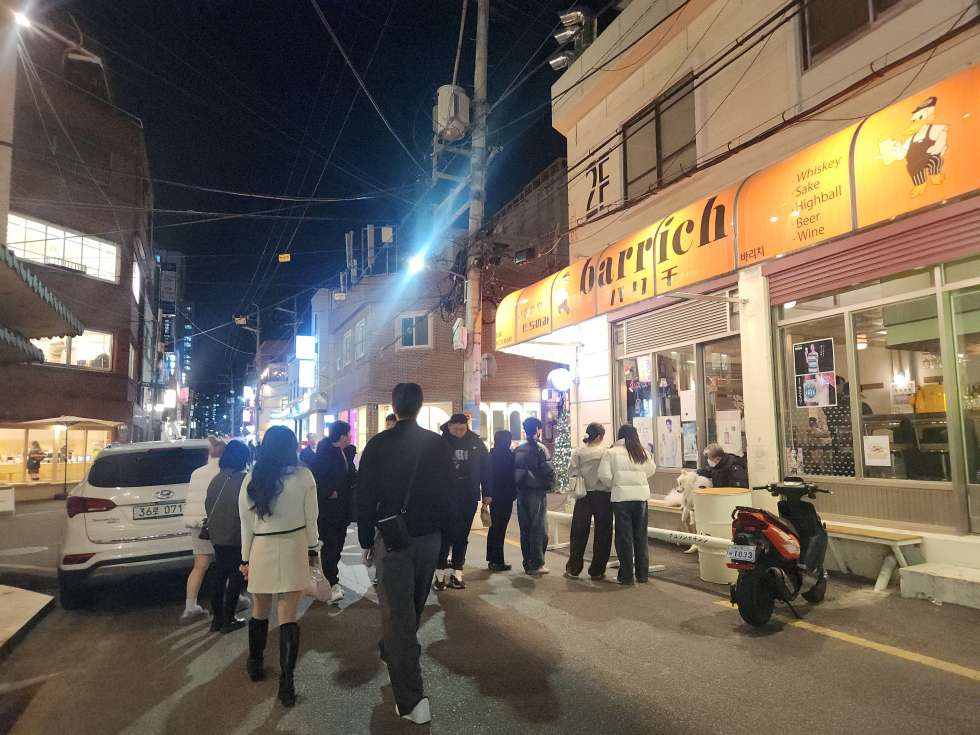 부산 부산진구 전포동 전포사잇길 술집상권 중심 약 10평 월세 매물번호 14152 사진 2