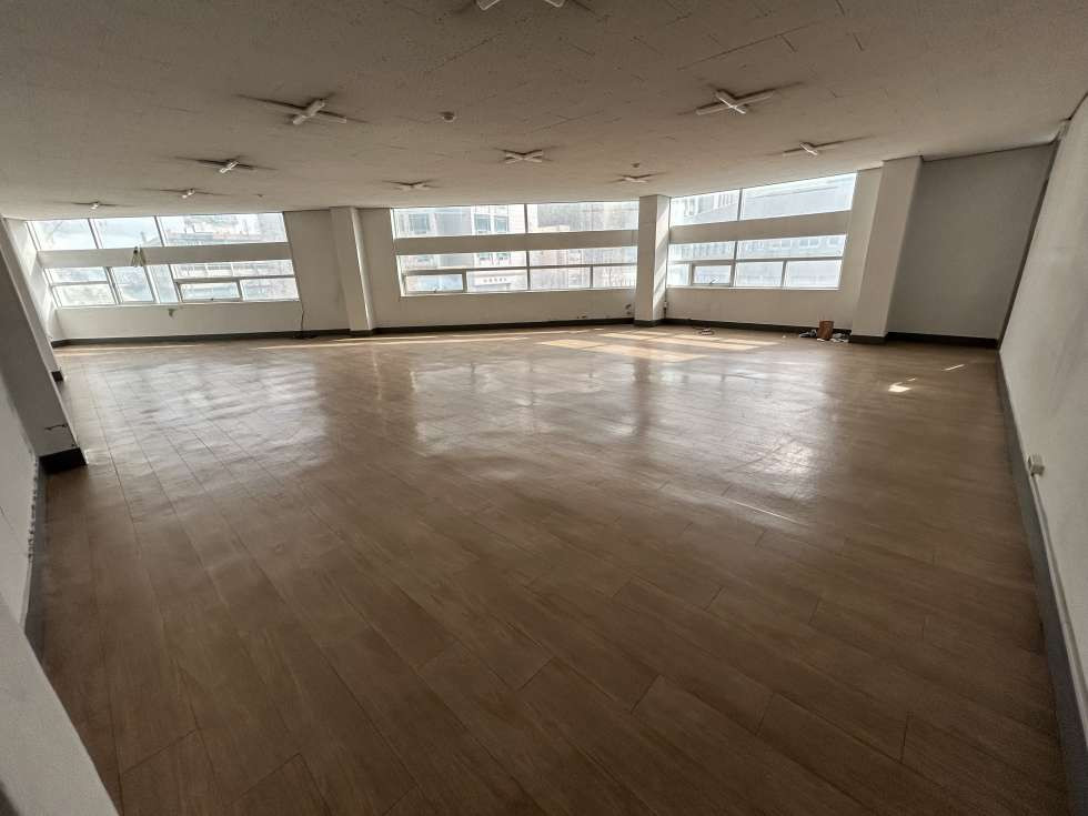 부산 중구 중앙동4가 중앙동 사거리 대로변 상가건물, 사무실 용도 추천 월세 매물번호 14566 사진 3