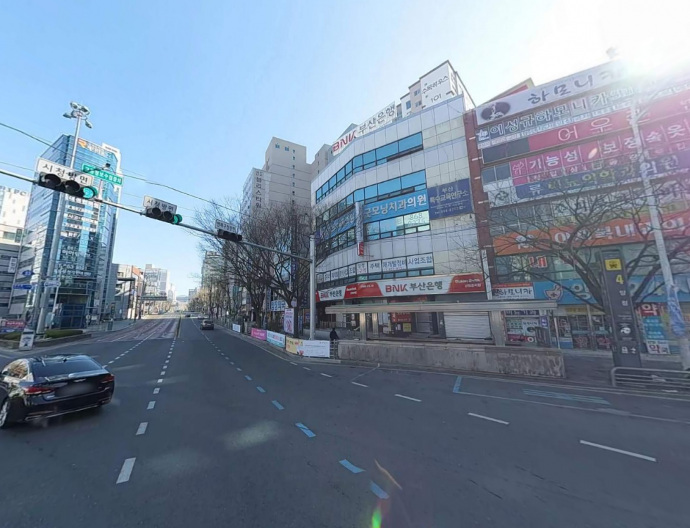 부산 부산진구 양정동 양정역 역세권, 대로변 1층 상가 전용 43평. 판매업, 음식점, 홍보관 등 용도로 추천! 월세 매물번호 14843 사진 1