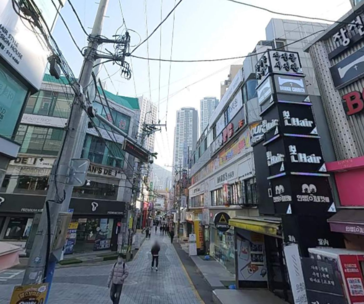 부산 금정구 장전동 완벽한 인테리어의 뷰티샵(40평) 추천!! 월세 매물번호 14795 사진 1