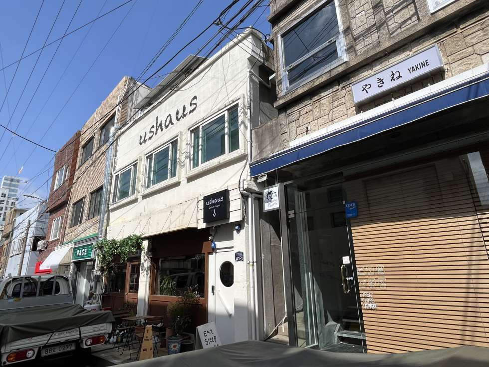 부산 부산진구 전포동 전포사잇길 핫한 동성로 사거리 1층 상가, 시설포함, 시세대비 저렴한 임대료 월세 매물번호 14751 사진 1