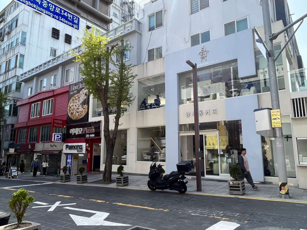 부산 중구 대청동2가 남포동 줄서는 핫플 밀집거리 3층 통임대 매물! 위치 좋음 분할가능 월세 매물번호 14829 사진 1