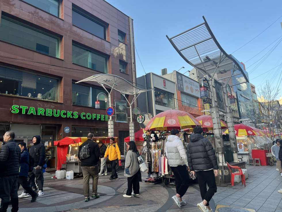 부산 중구 남포동3가 남포동 국제시장, 비프광장 사거리 최요지 28평 코너자리 1층! 월세 매물번호 14951 사진 1