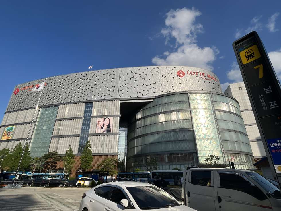 부산 중구 광복동1가 주건축물제1동 남포 지하철 3초컷 신축 무권리 상가 다양한 업종 추천 , 유동인구 넘치는 입지 월세 매물번호 14971 사진 1