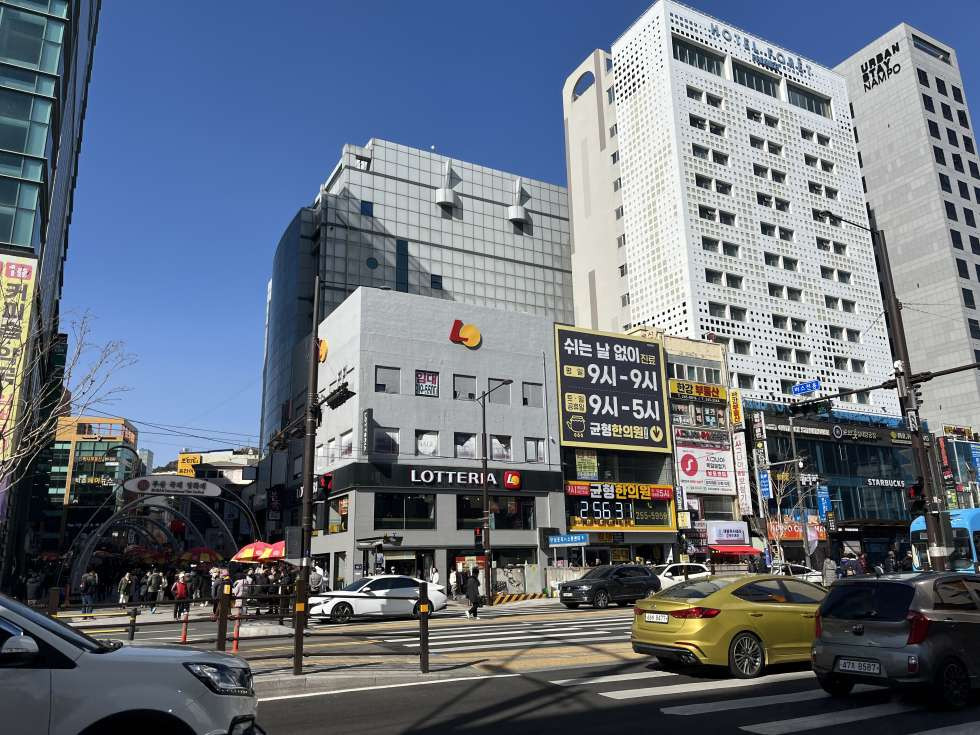 부산 중구 남포동5가 남포동 최고요지 건물 리모델링 완료 47평 지하철 2분, 비프광장 2분 월세 매물번호 14940 사진 1