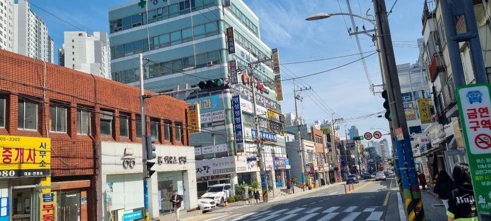 부산 부산진구 연지동 연지동 무권리 대로변 아파트밀집지역 3층 43평 학원 뷰티 필라테스 월세 매물번호 15028 사진 1