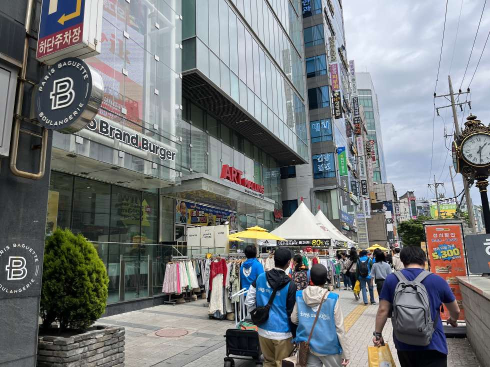부산 사하구 하단동 K.J빌딩1동 하단 메인상권 내 78평 대형평수 역세권 시세대비 저렴한 월세 월세 매물번호 15021 사진 1