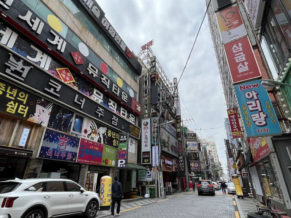 부산 사하구 하단동 하단 메인 술상권 전면 좋은 1층 30평 상가 월세 매물번호 15026 사진 1