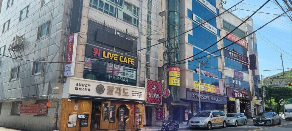 부산 부산진구 초읍동 초읍 어린이대공원 메인상권 코너 최고입지 1층 23평 테이크아웃 커피 디저트 카페 추천 월세 매물번호 15053 사진 1