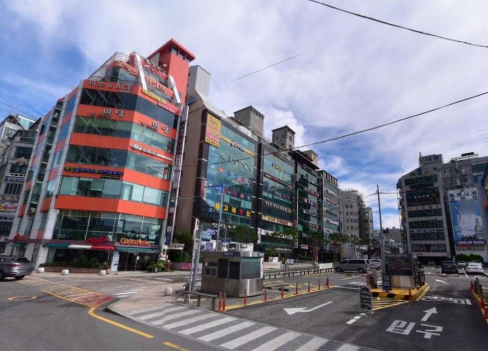 부산 수영구 민락동 근린생활시설동 민락동 오션테라스 24평 단지내상가 수변공원 상권 바로 옆 라인! 월세 매물번호 15068 사진 1