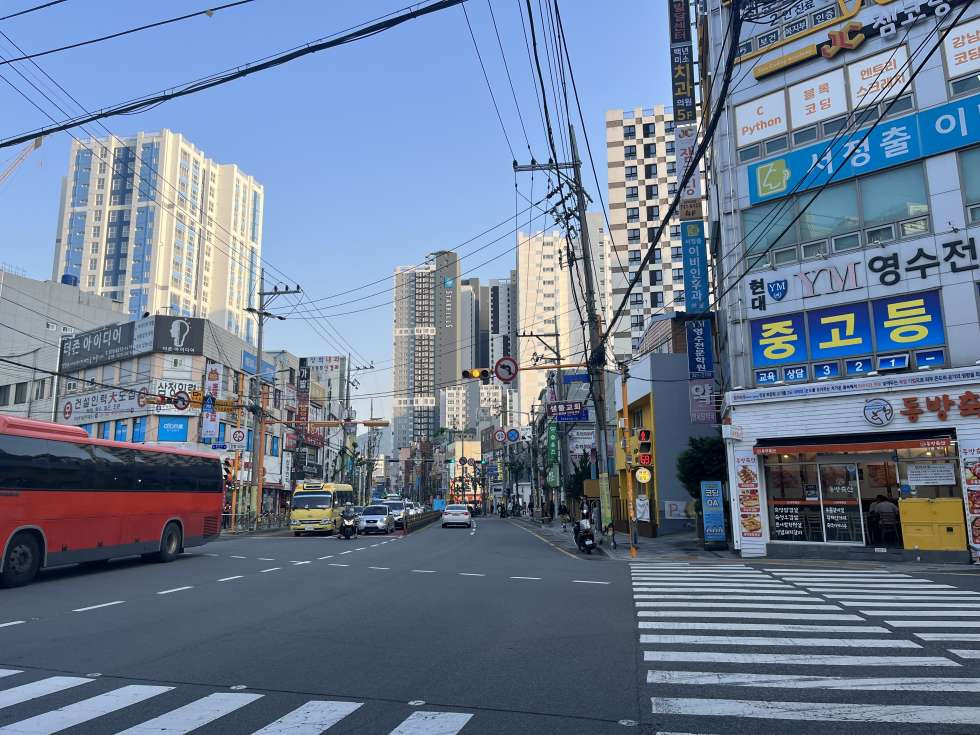 부산 사상구 덕포동 사상 덕포 항아리상권 신호등 앞 유동인구 많은 자리! 월세 매물번호 15098 사진 1