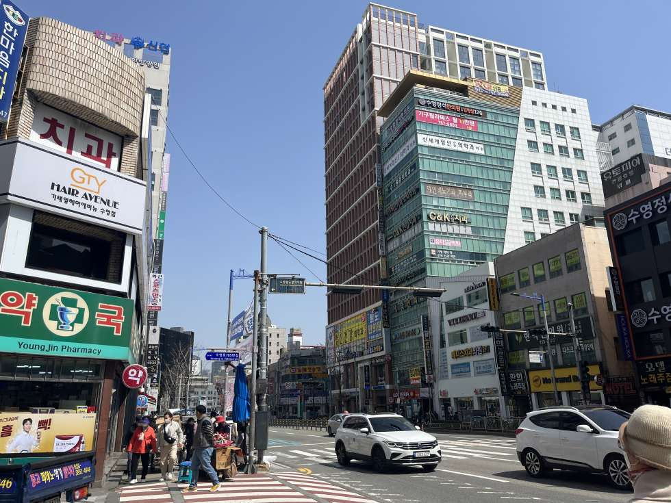 부산 수영구 광안동 107동 수영교차로 팔도시장 인접 유동인구 많은 소형상가! 월세 매물번호 14827 사진 1