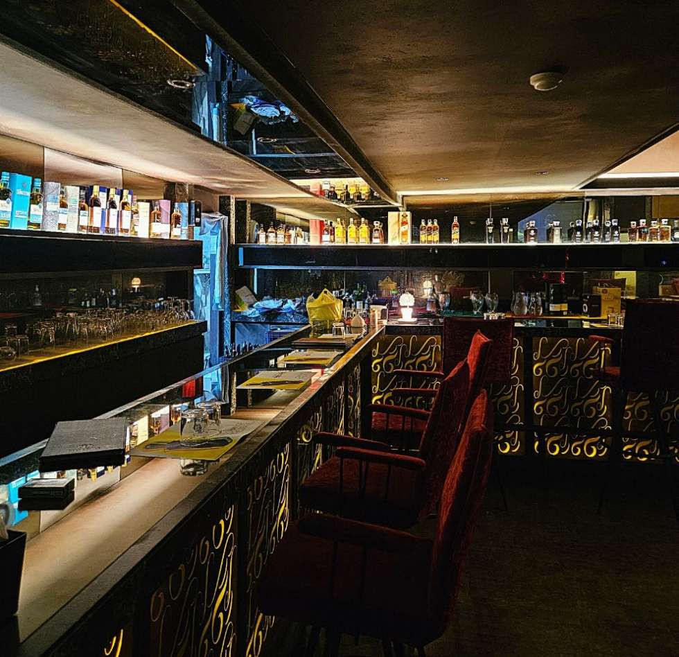 부산 남구 대연동 경성대 술상권 메인 BAR 양도 양수 월세 매물번호 15161 사진 2