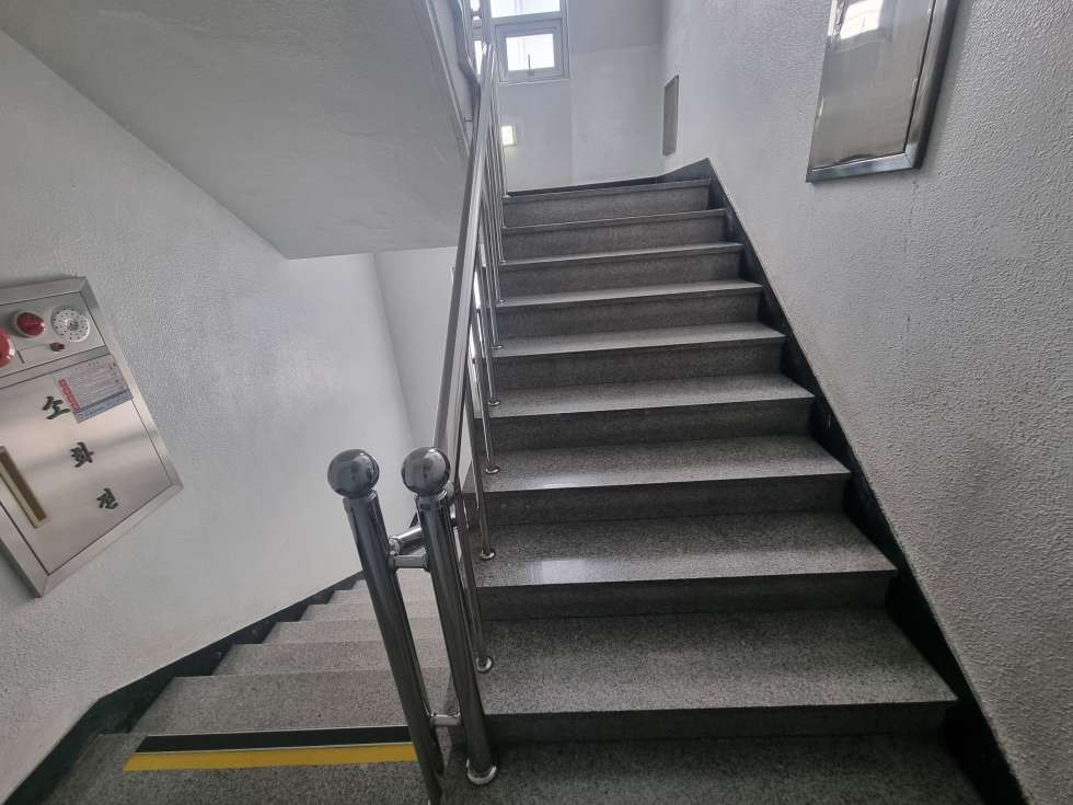 부산 부산진구 범천동 범일역 인근 저렴한 대형상가 임대 / 5층 약 103평 / 병의원, 사무실 용도 추천! 월세 매물번호 15235 사진 10