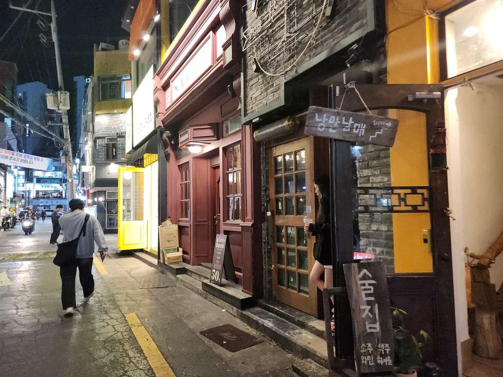 부산 부산진구 부전동 서면 배대포 메인상권 중심 1층 약25평 월세 매물번호 14002 사진 2