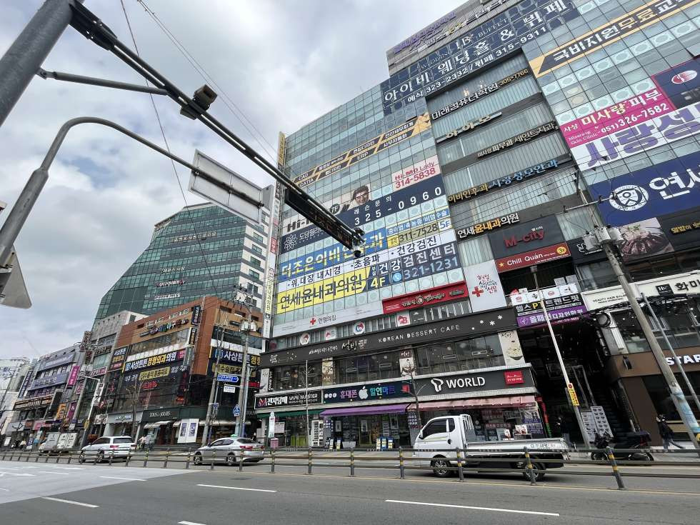 부산 사상구 괘법동 사상 메인 대로변 무권리 1층 44평 상가 유동 多 광고효과 최고 월세 매물번호 15326 사진 1