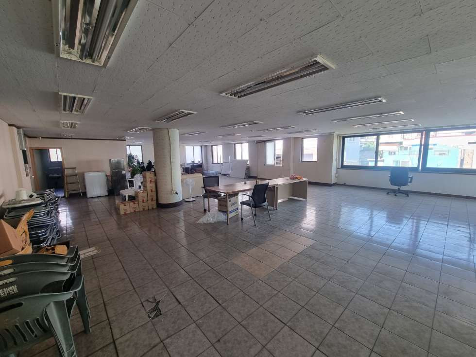 부산 사상구 주례동 아이스테이트1동 주례역 초역세권 대로변 접한 상가건물 5층 63평 월세 매물번호 15394 사진 6