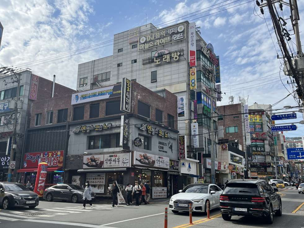 부산 동래구 사직동 사직동 유동인구 많은 골목상권 메인코너자리 저렴한 월세 36평 월세 매물번호 15429 사진 1