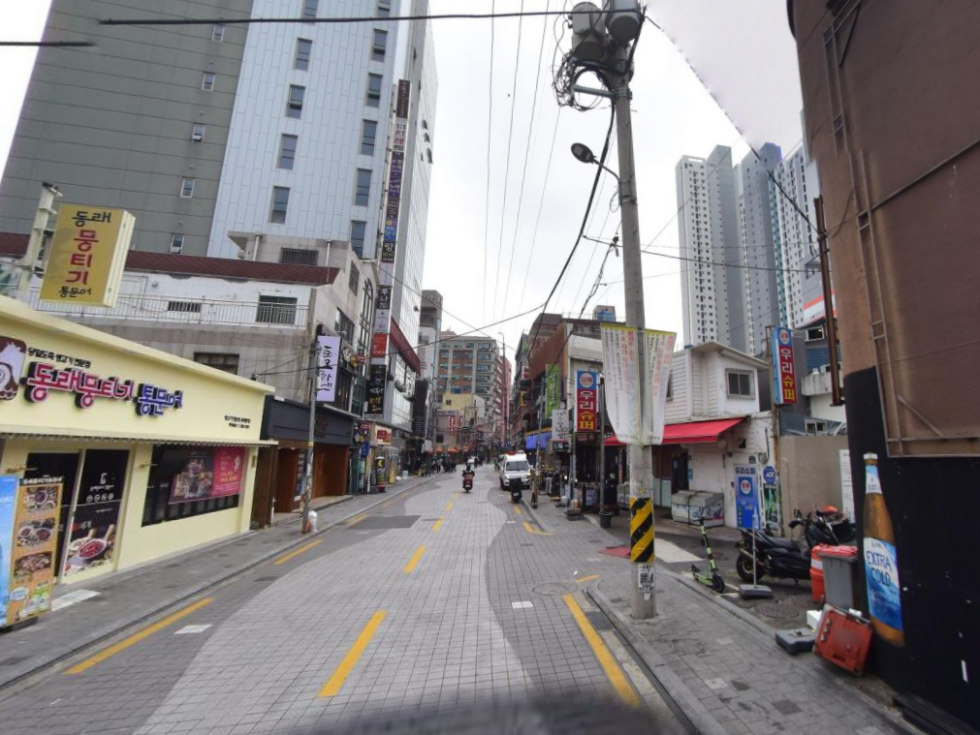 부산 동래구 명륜동 동래 메가마트 후문 2층 30평 무권리 상가 임대 월세 매물번호 15439 사진 1