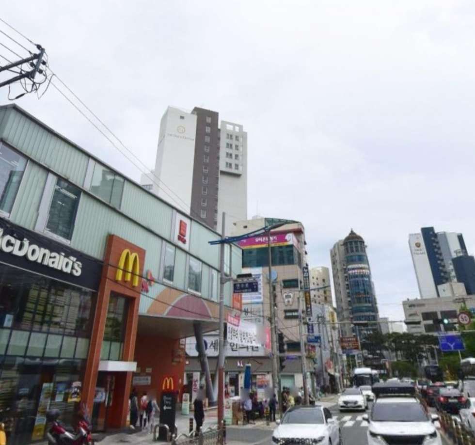 부산 수영구 수영동 수영 맥도날드 인근 대로변 1층 11평 프랜차이즈 양도양수 월세 매물번호 15481 사진 1